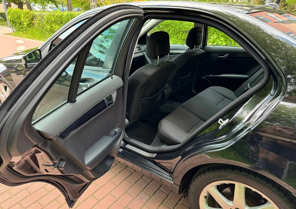 Mercedes-Benz Klasa C cena 33500 przebieg: 227300, rok produkcji 2010 z Warszawa małe 67